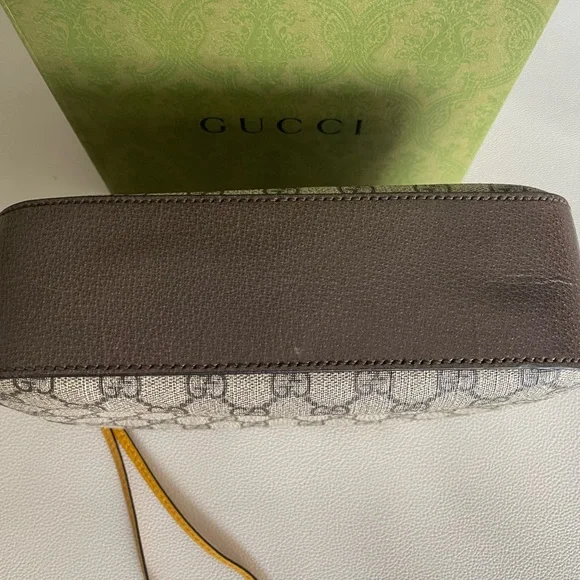 Gucci Neo Vintage GG Supreme Messenger Bag | ORIGINAL STRAP NOT INCLUDED!!!! - Picture 5 of 14
